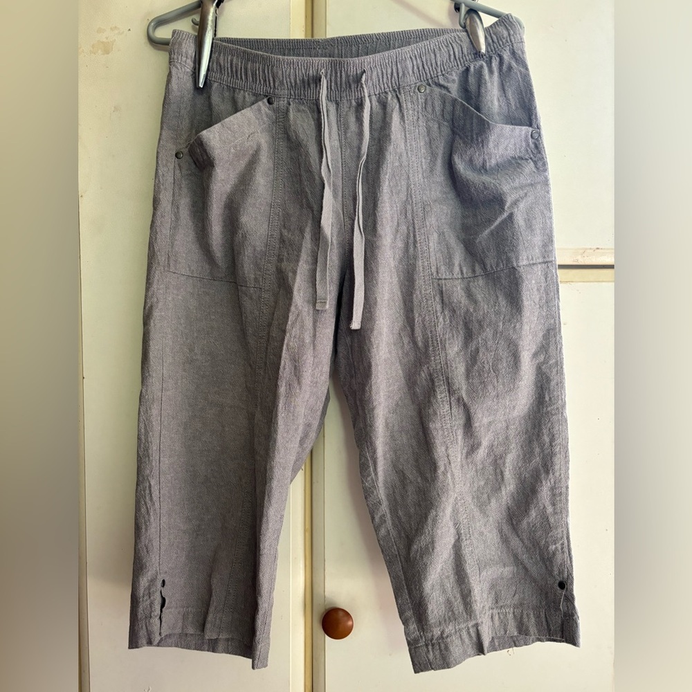 Women Capris
